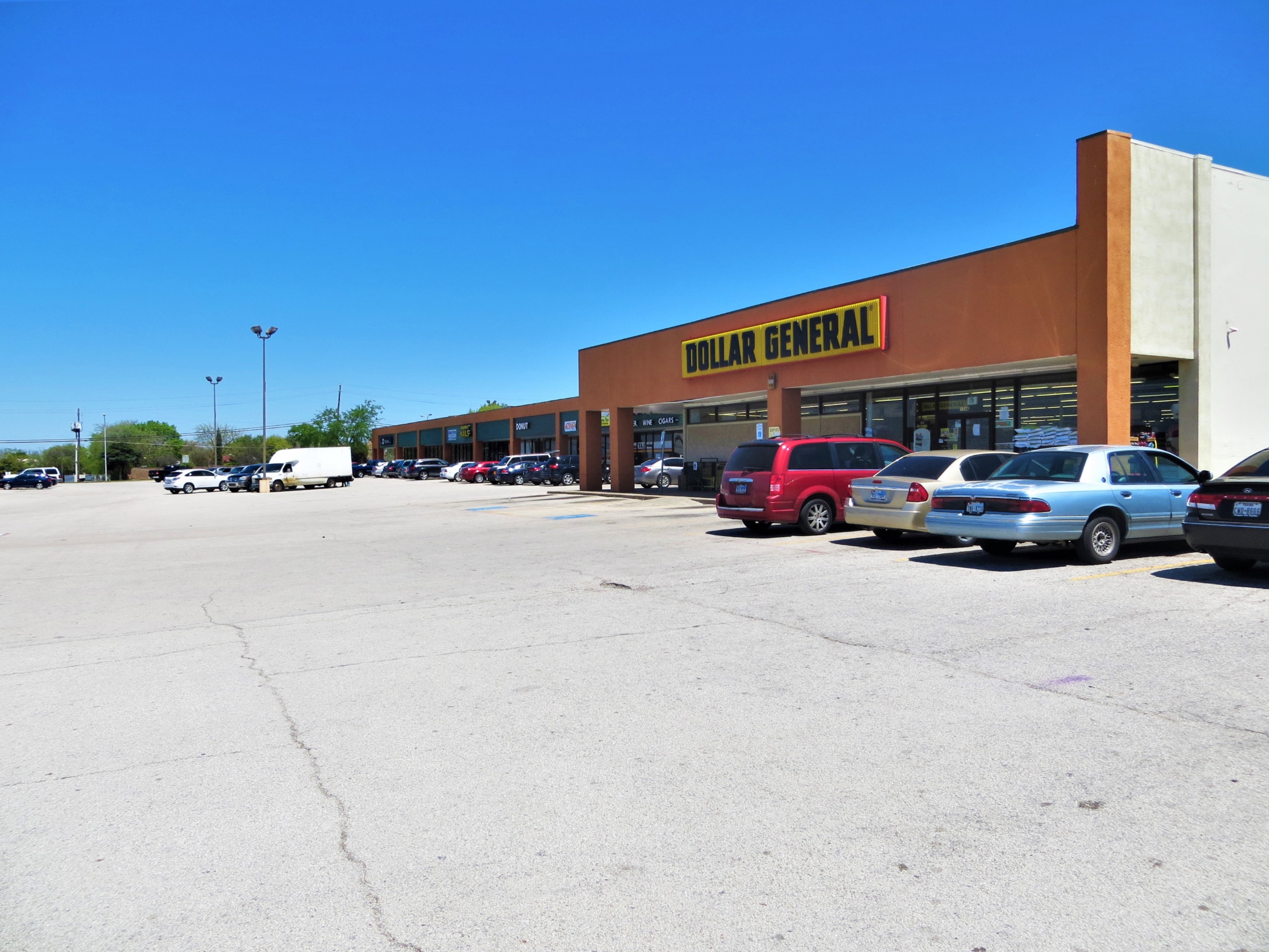 GREENBRIAR SQUARE 100% LEASED IN DUNCANVILLE, TX